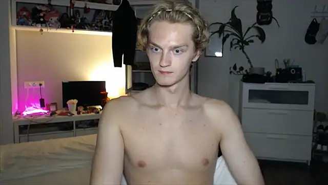 Daniel yamm online show from July 18, 10:59 pm