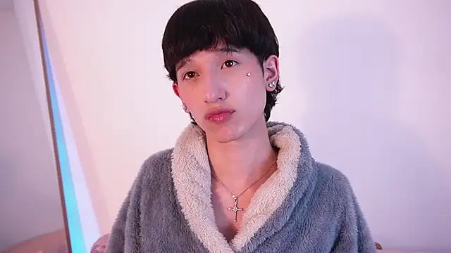 suki dolll online show from July 14, 2:05 am