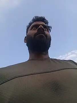 shivsingh12345 online show from July 14, 11:38 am
