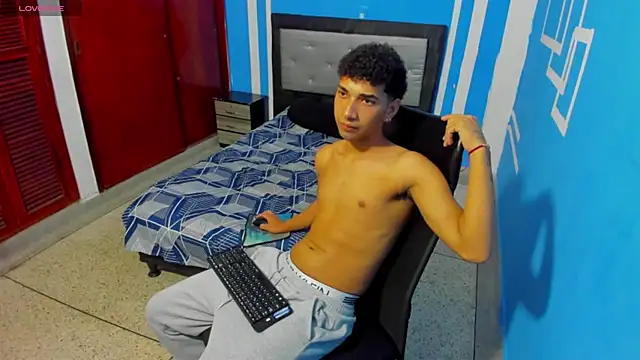 efrain boy online show from July 26, 5:48 am