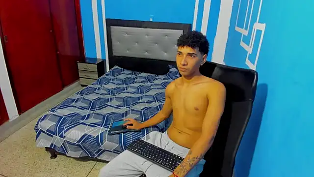 efrain boy online show from July 23, 1:42 am