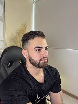 PaulPhoenix  online show from August 3, 10:05 pm