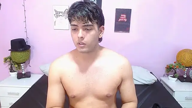 zayne lyon online show from July 21, 3:25 pm
