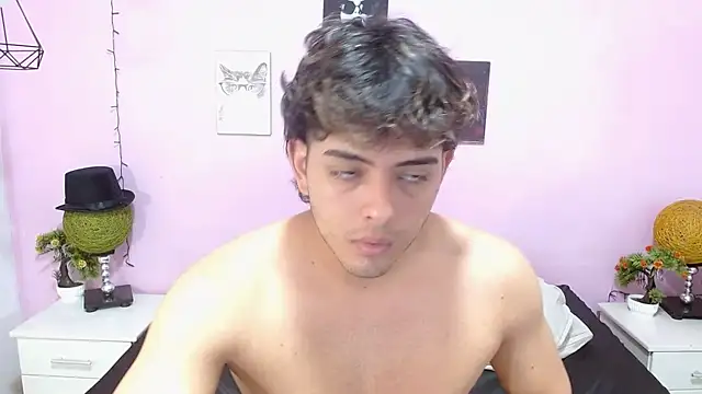 zayne lyon online show from July 18, 12:21 pm
