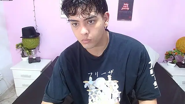 zayne lyon online show from July 23, 11:51 am