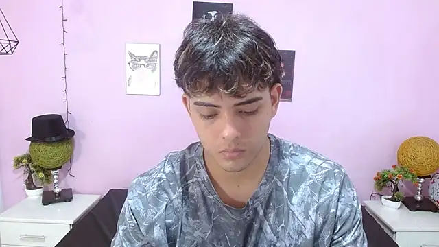 zayne lyon online show from July 16, 12:01 pm
