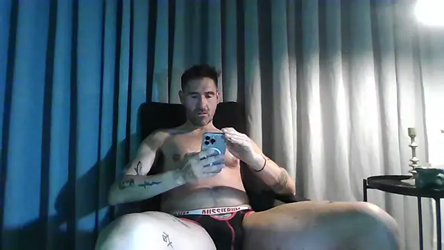 Alexis King9 online show from July 18, 9:42 pm