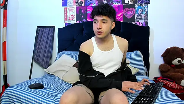 ZOREN33 online show from July 20, 12:28 am