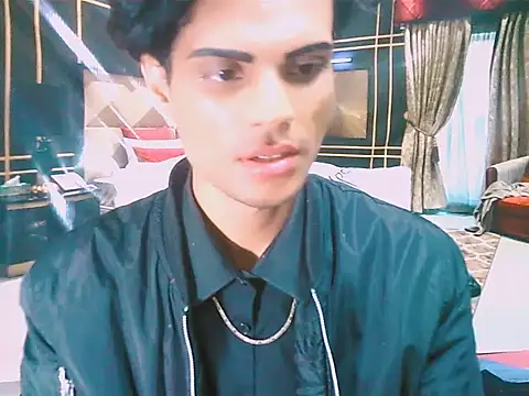 IndianLipstickLuna online show from July 31, 6:02 am