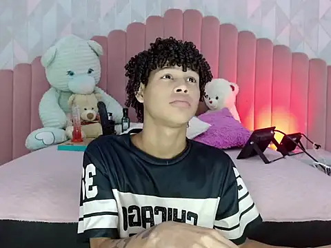 MatewHottxxx online show from August 3, 11:49 am