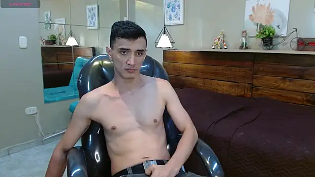 FelipeFriendly online show from August 7, 12:45 pm