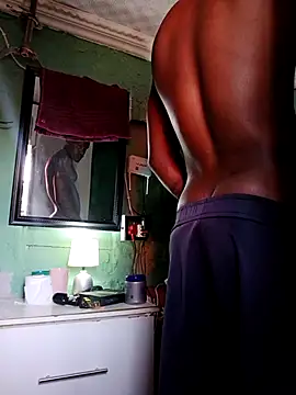 chezz05 online show from July 20, 9:37 am