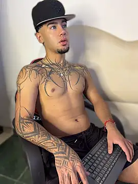 Adam hot8 online show from July 28, 2:13 pm