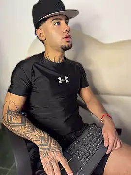 Adam hot8 online show from July 28, 1:54 pm