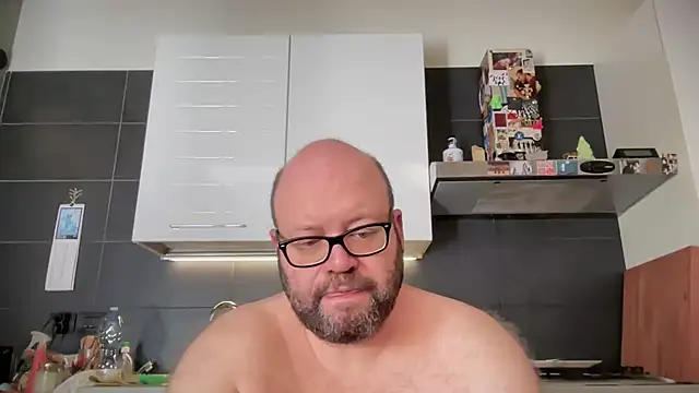 theitalianbear online show from July 17, 7:37 am