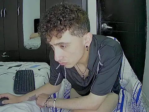 andy hotboy online show from July 29, 5:17 am