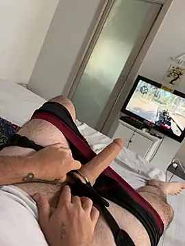 lilSebi online show from August 3, 2:01 pm