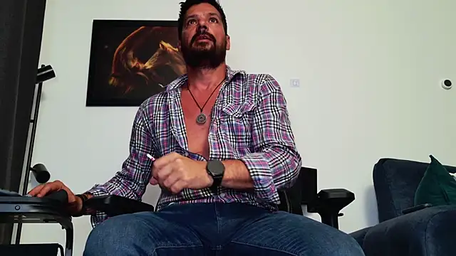 ChrisKox online show from August 7, 5:52 pm