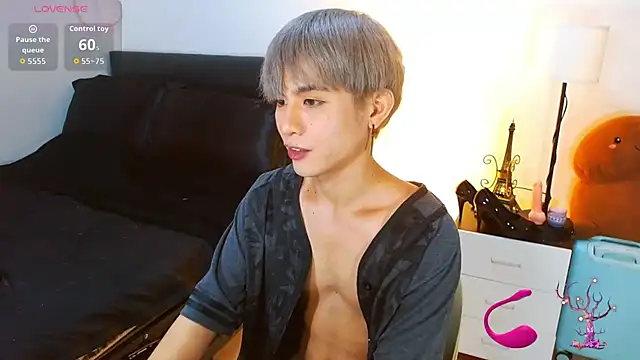 WildestTwink online show from May 11, 5:10 pm