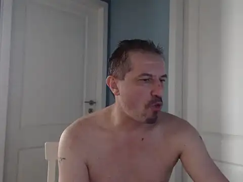 MisterFaithRO online show from May 21, 2:32 pm