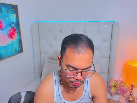 AsianZero online show from April 27, 5:41 pm