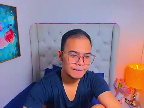 AsianZero online show from May 8, 6:08 pm