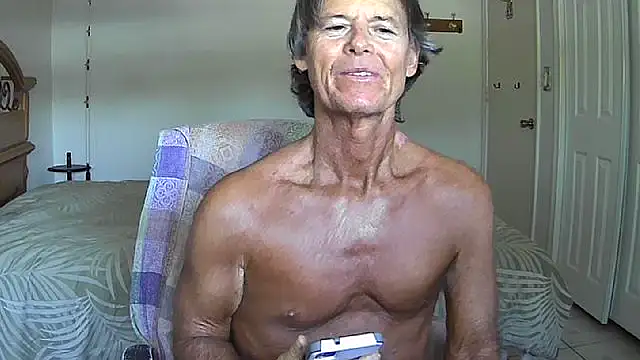 nakeedcowboi65 online show from May 1, 9:06 pm