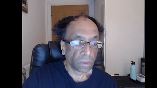 rauncher1 online show from May 15, 8:33 am