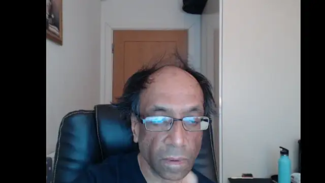 rauncher1 online show from June 7, 9:49 am