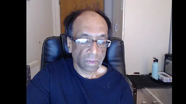 rauncher1 online show from April 29, 9:03 am