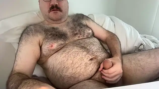 elagobear online show from July 19, 8:04 pm