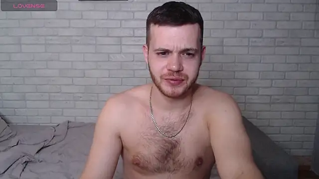 Alexxx horny online show from May 12, 7:33 pm