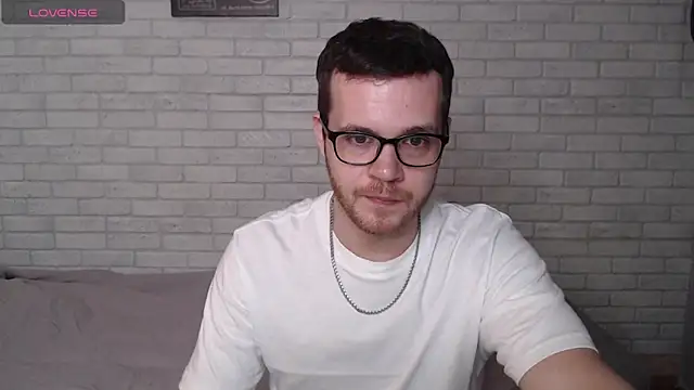 Alexxx horny online show from May 9, 6:31 pm