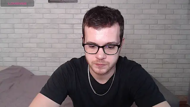 Alexxx horny online show from May 5, 2:41 pm
