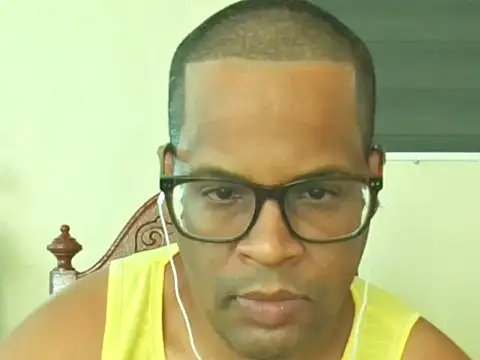 thesugar32 online show from May 9, 12:39 pm