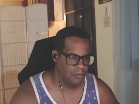 thesugar32 online show from August 10, 2:39 am
