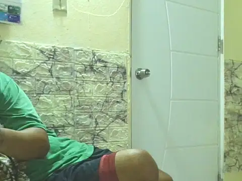thesugar32 online show from August 7, 1:18 pm