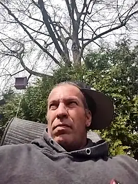 trucker1979 online show from May 3, 6:32 pm