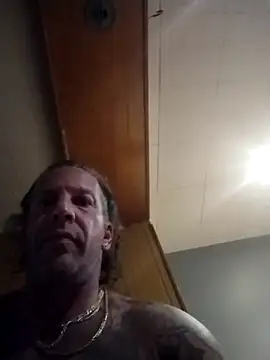 trucker1979 online show from July 20, 8:43 pm