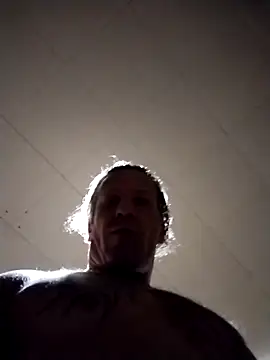 trucker1979 online show from May 4, 6:42 pm