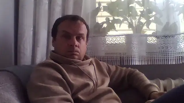 grzes19763 online show from May 14, 8:45 am