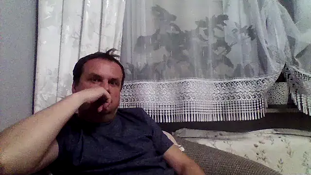 grzes19763 online show from May 2, 8:55 pm