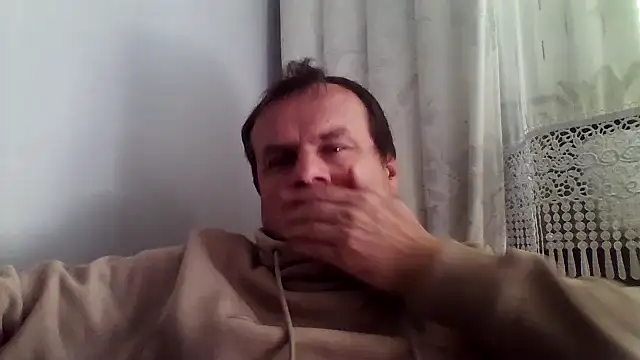 grzes19763 online show from May 13, 8:33 am
