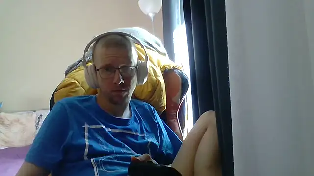 David250692 online show from May 27, 7:16 am