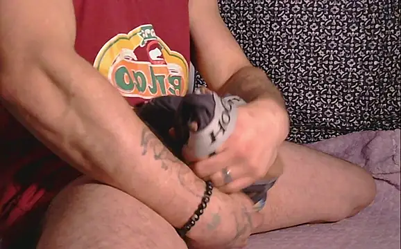IxanSantiago95 online show from July 31, 11:32 am