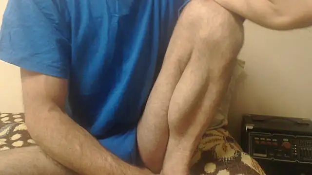 yvesstorm1 online show from June 10, 6:08 pm