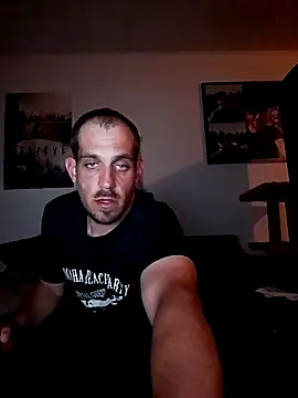 Codymc89 online show from May 21, 9:52 pm