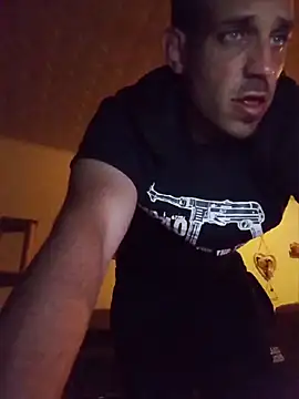 Codymc89 online show from May 8, 9:48 pm