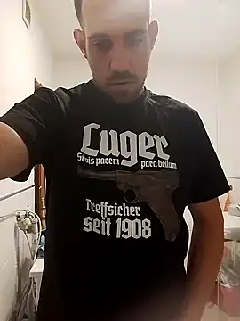 Codymc89 online show from April 26, 3:42 pm