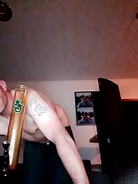 Codymc89 online show from April 30, 8:57 pm